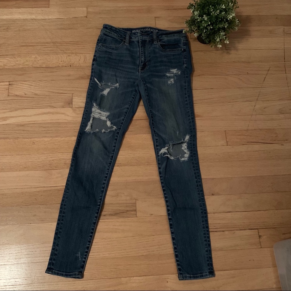 AEO women's jeans super stretch jegging hi rise  blue wash distressed size 4